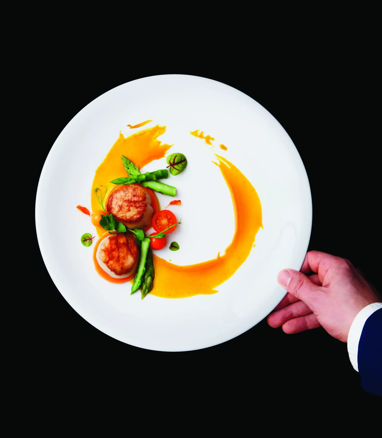 global-7500-private-jet-dining-lafond