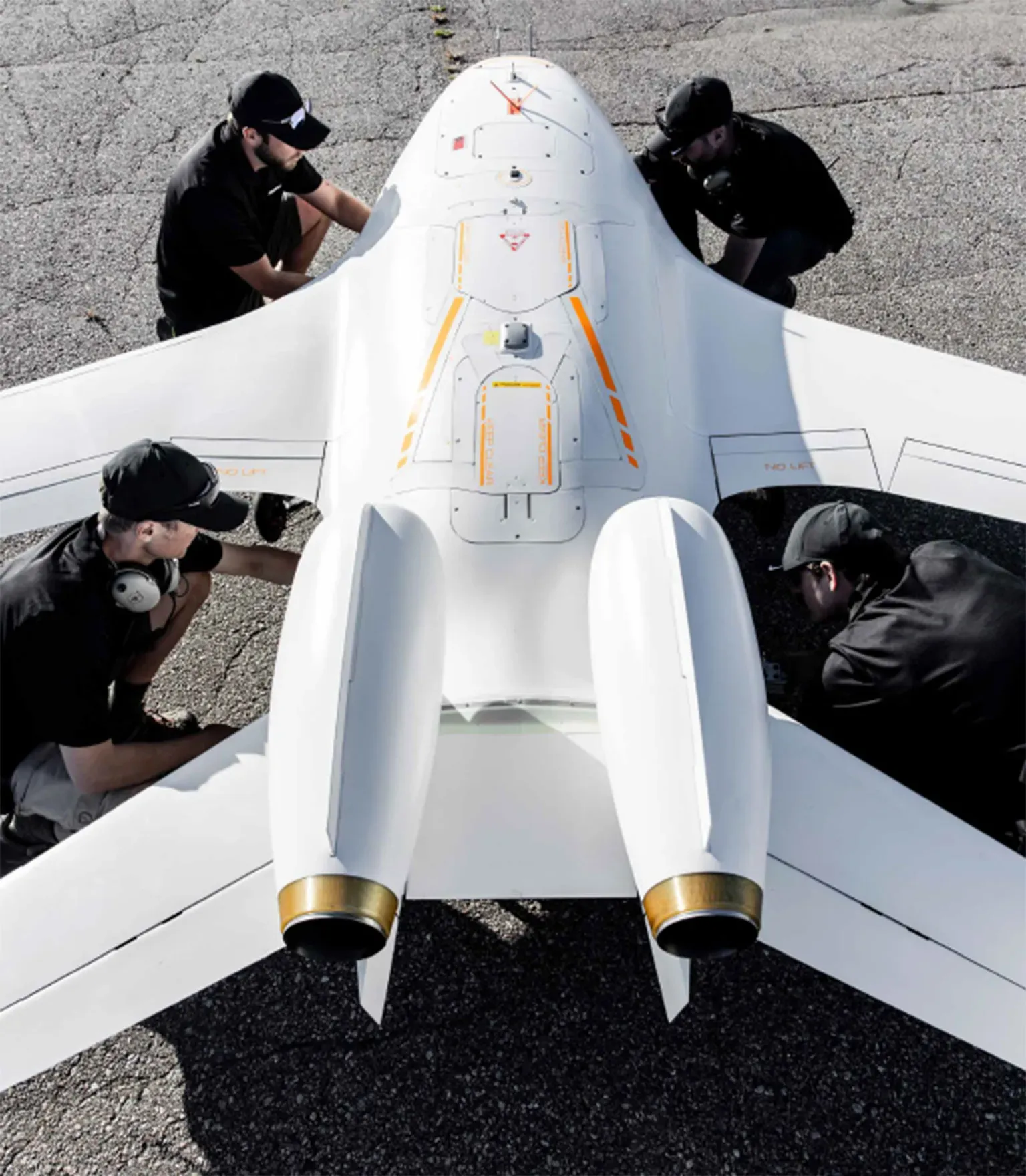 Le prototype EcoJet sur la piste