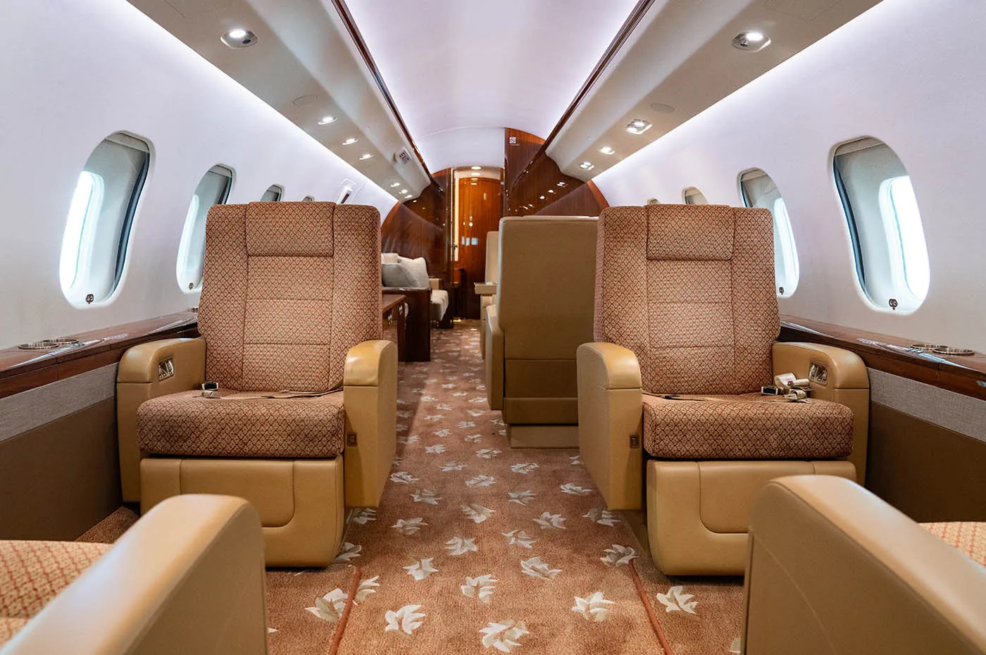 Global Vision 6000 S/N 9785 Cabin 4