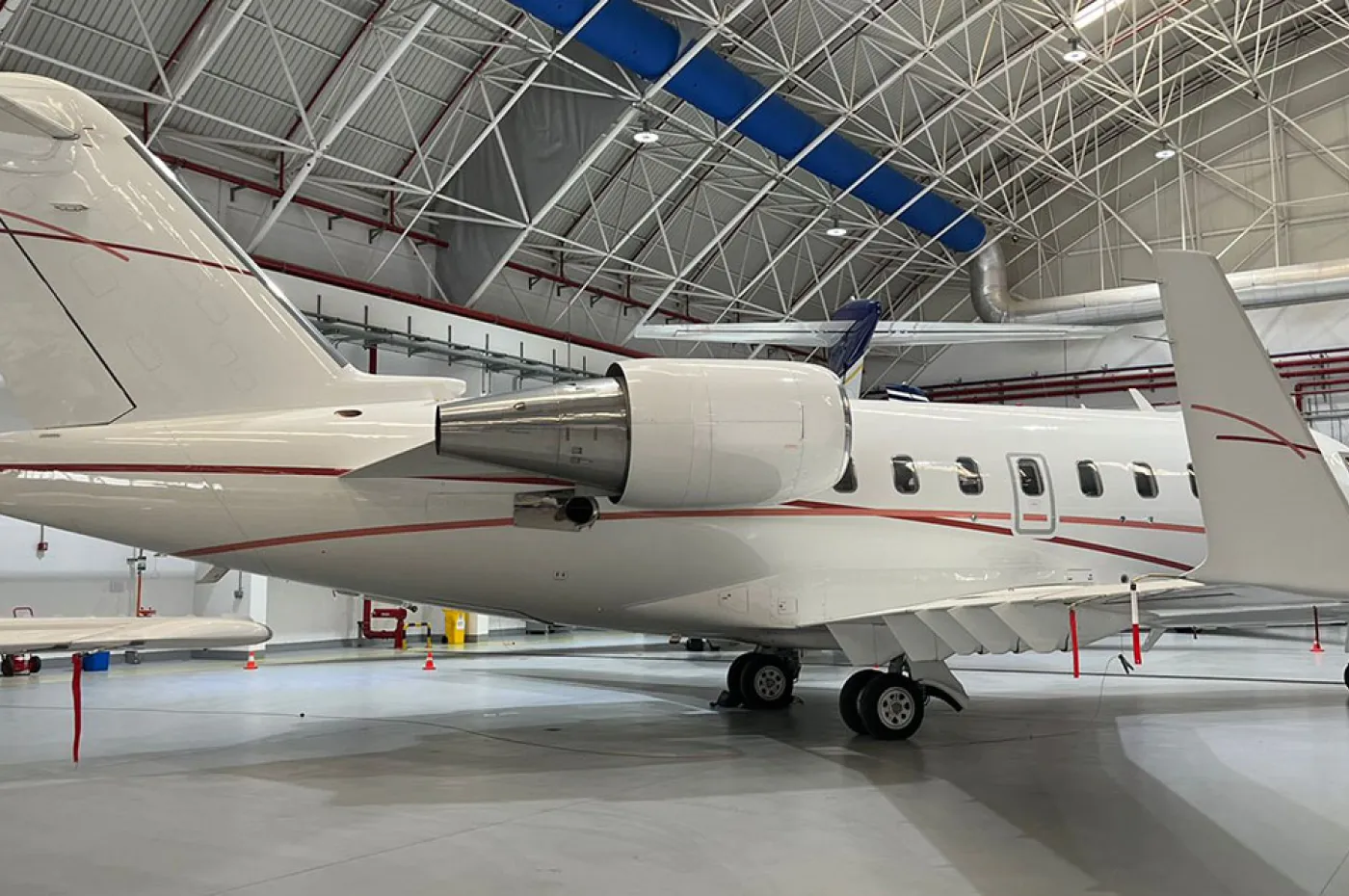 Challenger 650 S/N 6118 Exterior