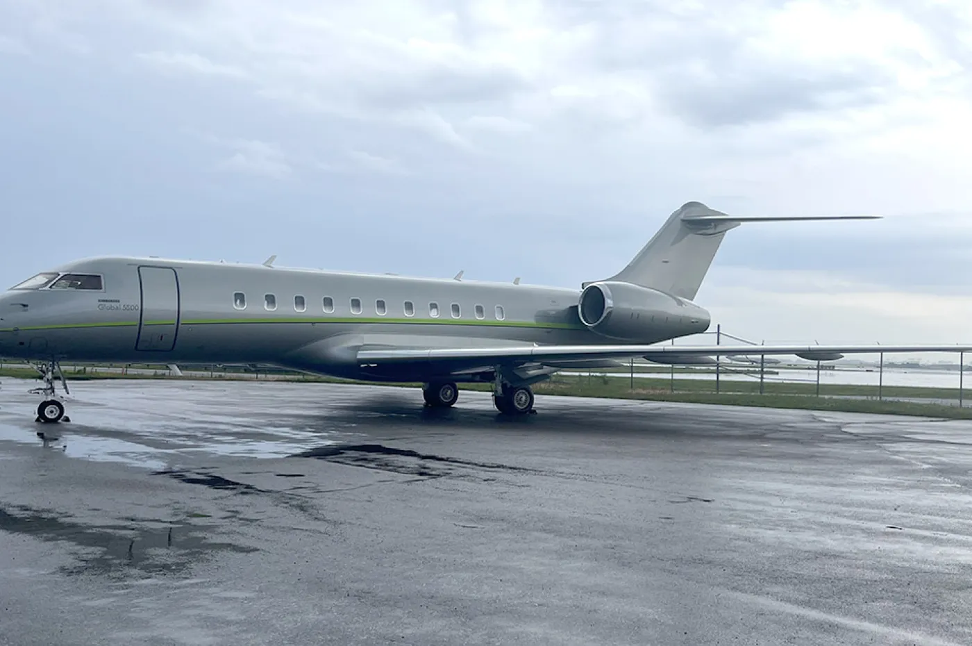 Global 5500 S/N 60040 Exterior