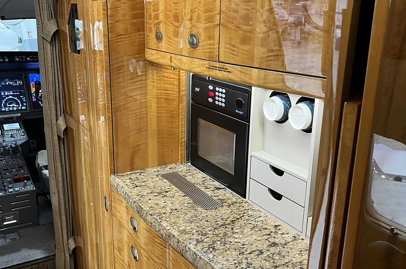Challenger 300 20158 Cabin Galley
