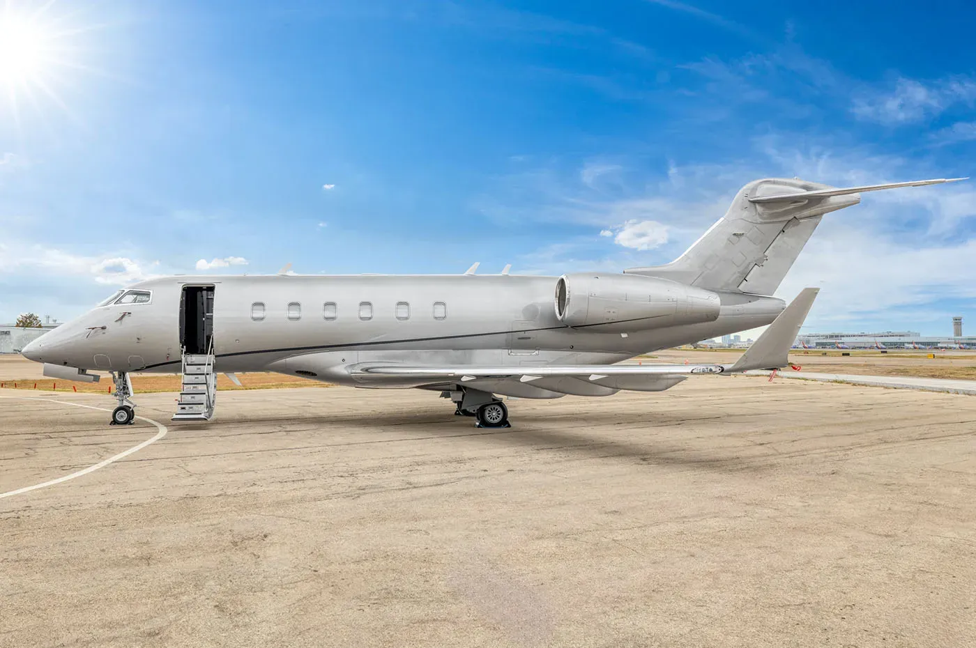 Challenger 300 20039 Exterior