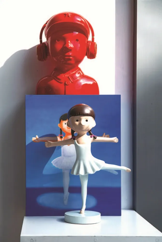 Two works by Shen Jingdong on display in Beijing’s 798 Art District.