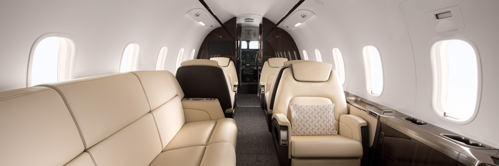 Challenger 350 Cabin