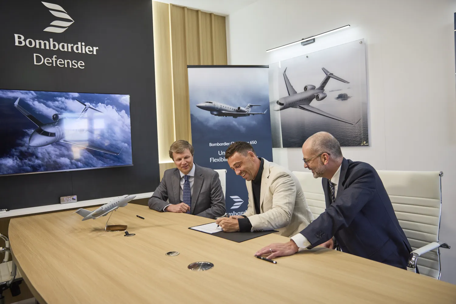 Official signing with Principle Finance at the Avalon Australian International Airshow